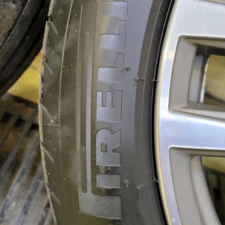 Продам разгоширокие шины pirelli Hankook