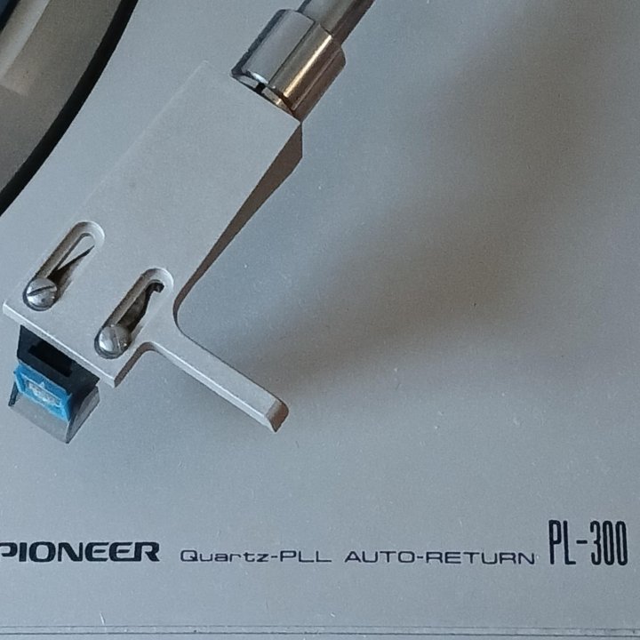 Виниловый проигрыватель Pioneer PL-300