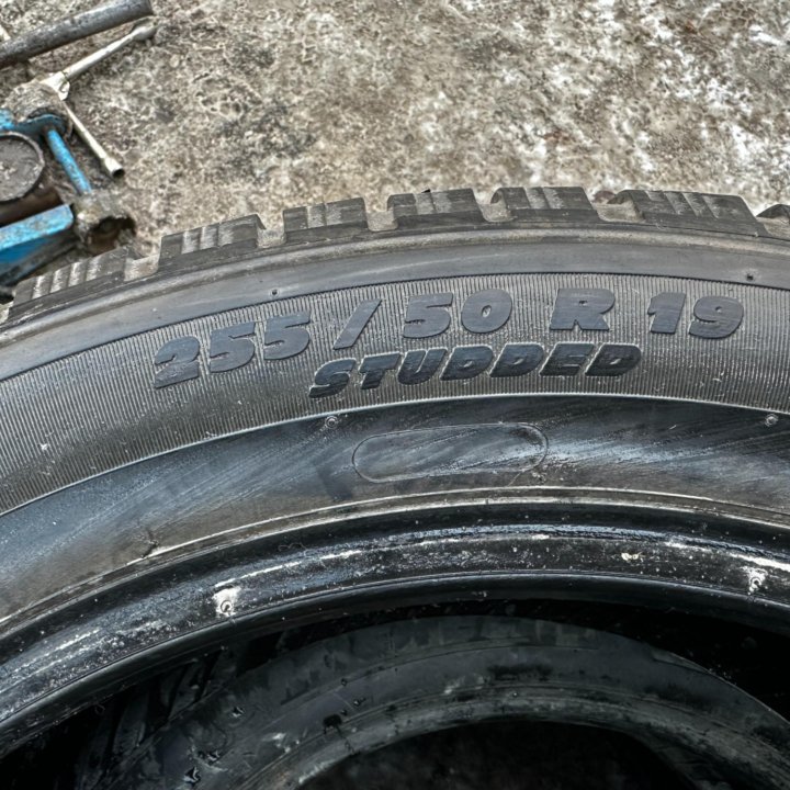 255/50/19 зима Michelin X-Ice North