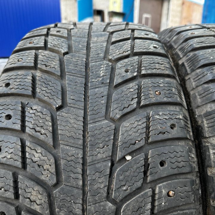 255/50/19 зима Michelin X-Ice North