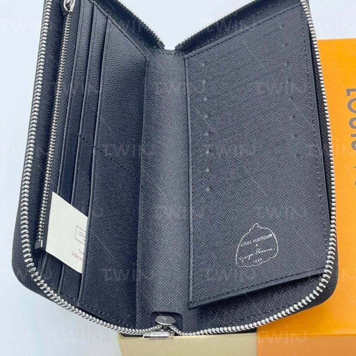 Кошелек Louis Vuitton