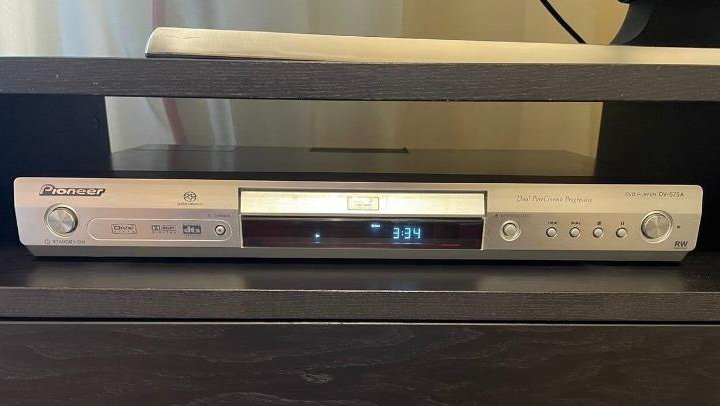 CD SACD MP3 DVD плеер Pioneer DV-575A