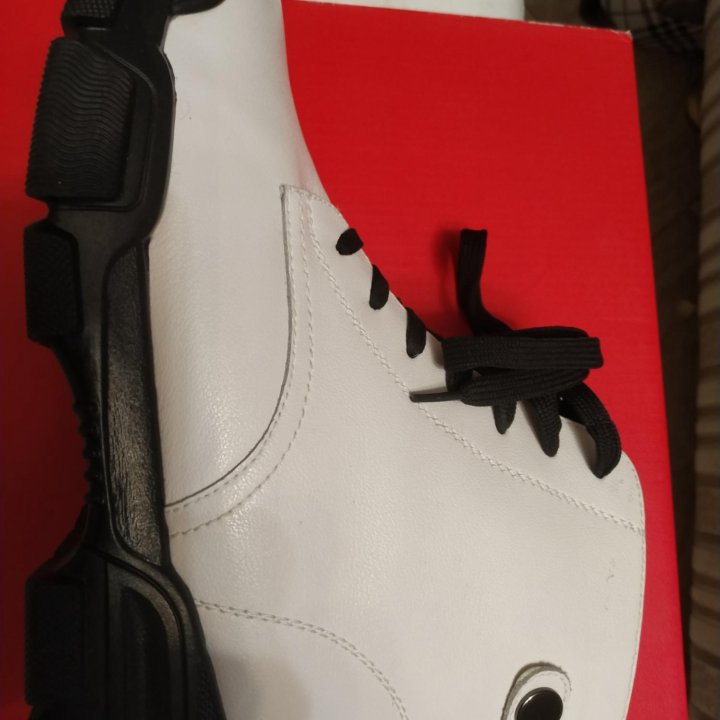 Зимние ботинки