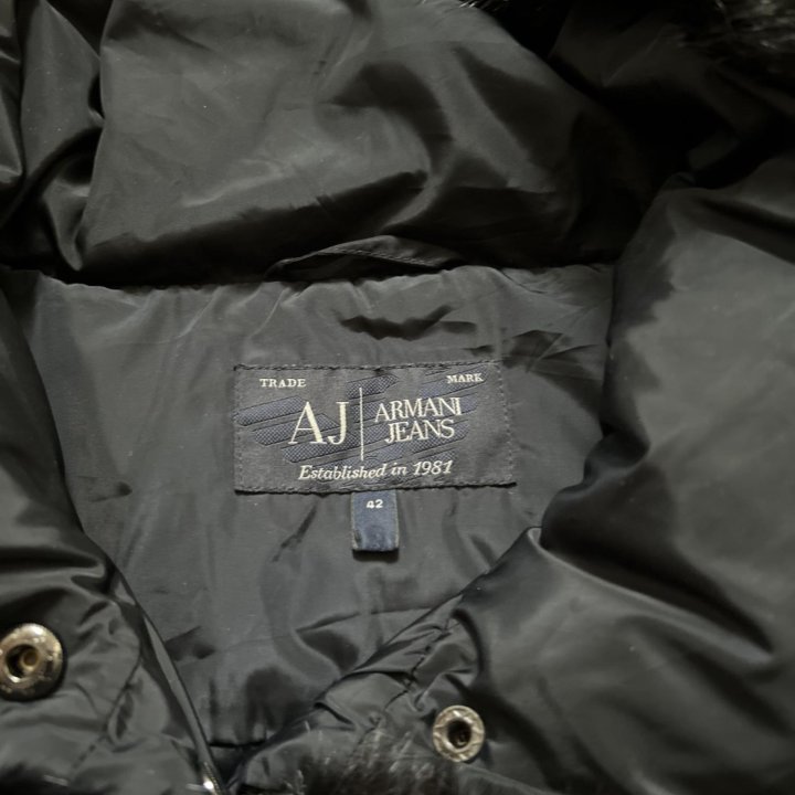 Armani jeans пуховик