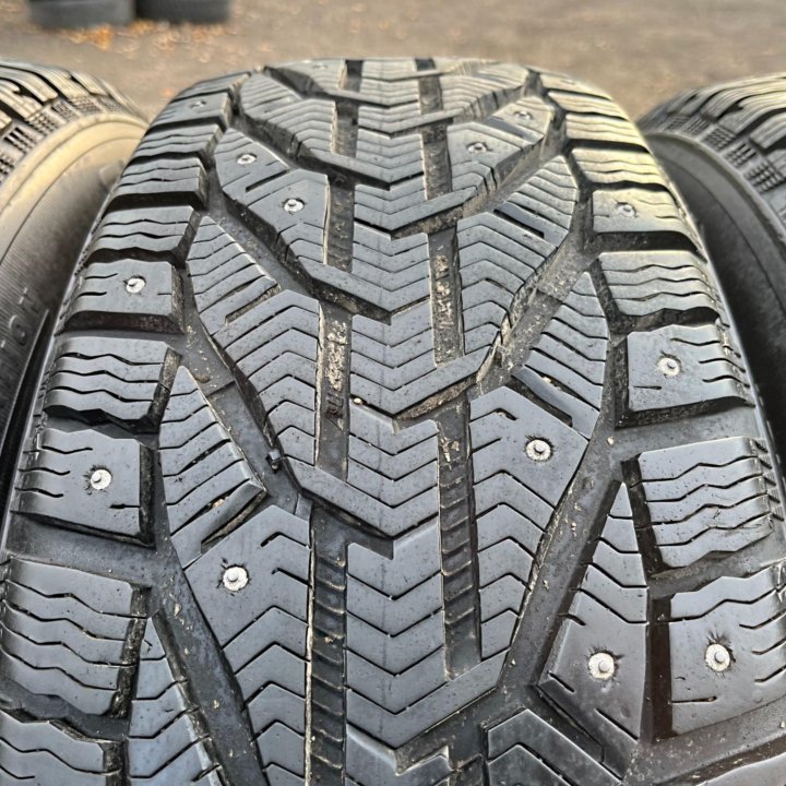 Зима Кormоrаn SUV Stud 225/65 R17 106T