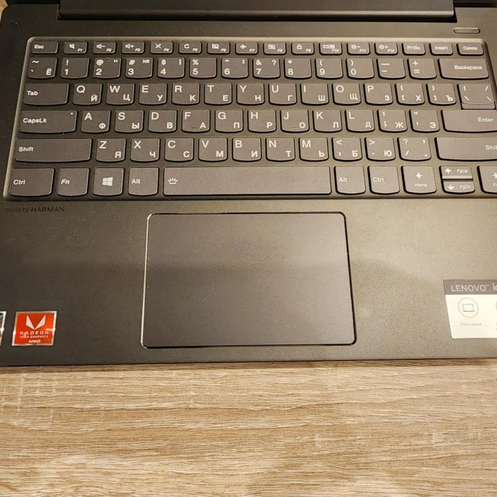 Lenovo 530S-14ARR, Ryzen 3, 8gb, SSD