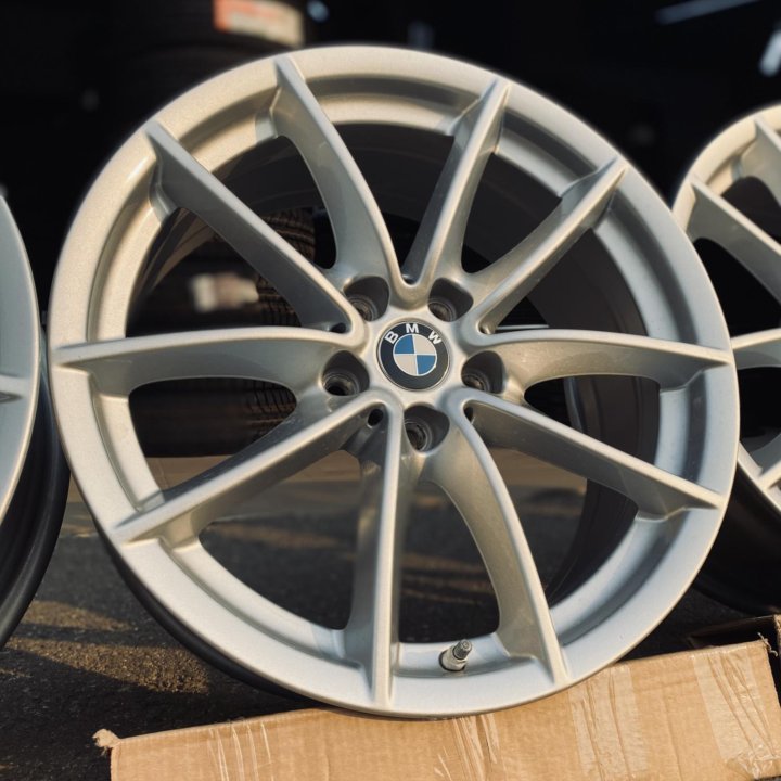 Диски R18/7J; 5x112; ET22; ЦО66.6 BMW Original