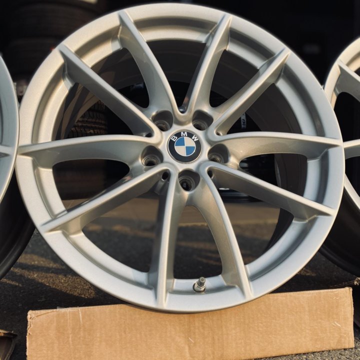 Диски R18/7J; 5x112; ET22; ЦО66.6 BMW Original