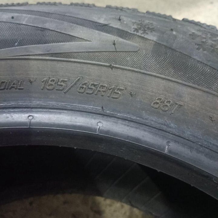 185/65R15 Viatti Brina Nordico (Лот №6736)