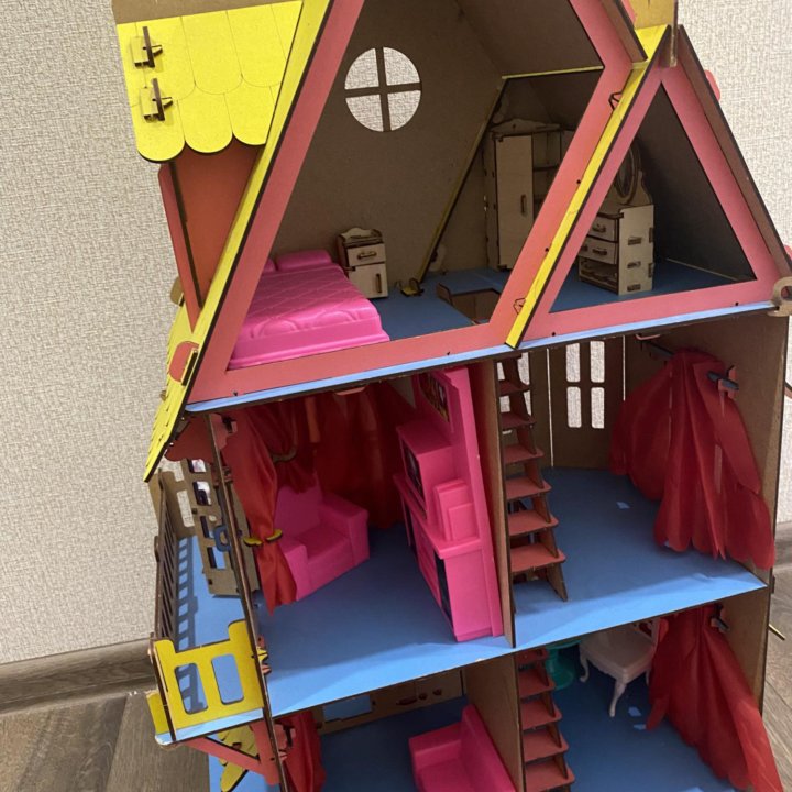 Домик кукольный