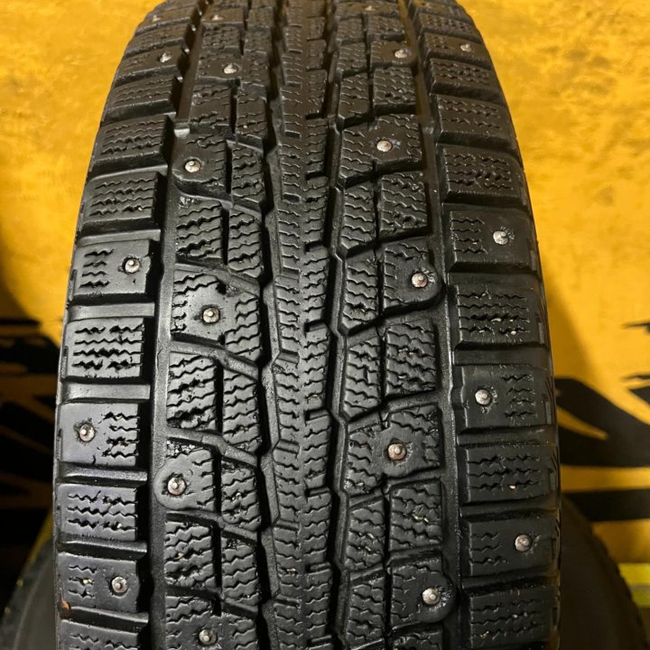 Зимние шины Dunlop Winter Ice R16 Все шипы Япония