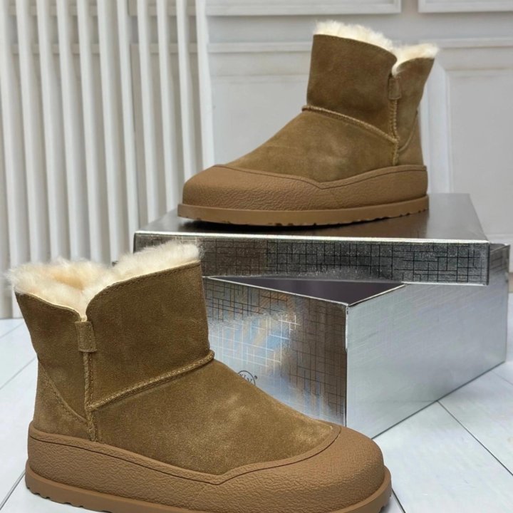 Полностью натуральные угги