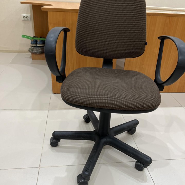 Компьютерный стул