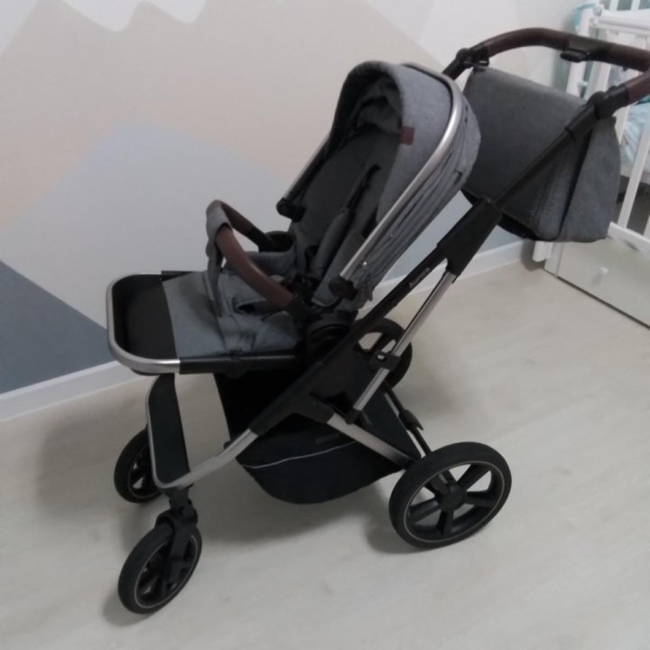 Продам коляску Carrello Aurora grey 2 в 1