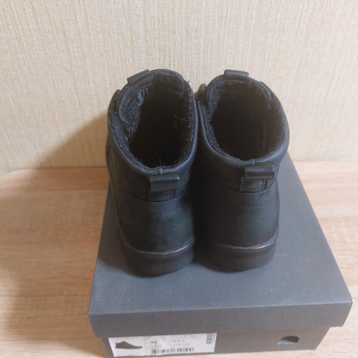 Ботинки женские