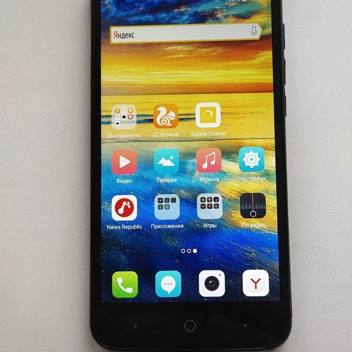 ZTE BLADE V8 Lite