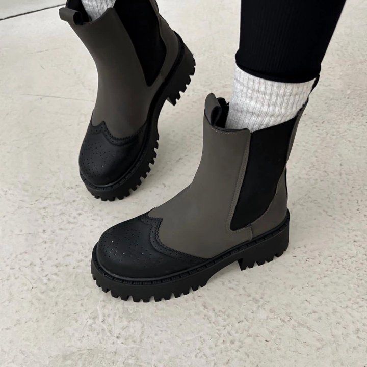 Зимние ботинки Челси