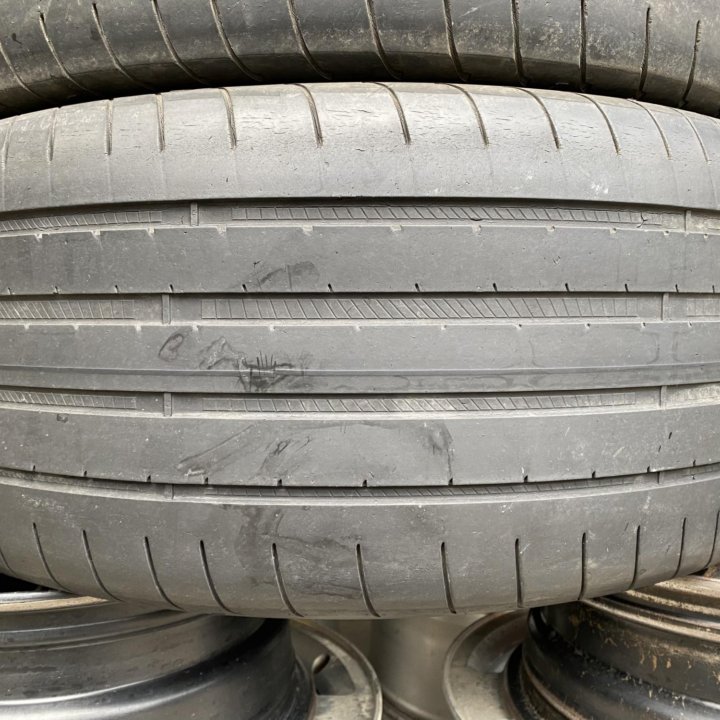 275/40 R22 Goodyear Eagle F1 Asymmetric 3 SUV