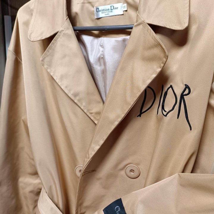 Christian Dior тема, тренч плащ. 46