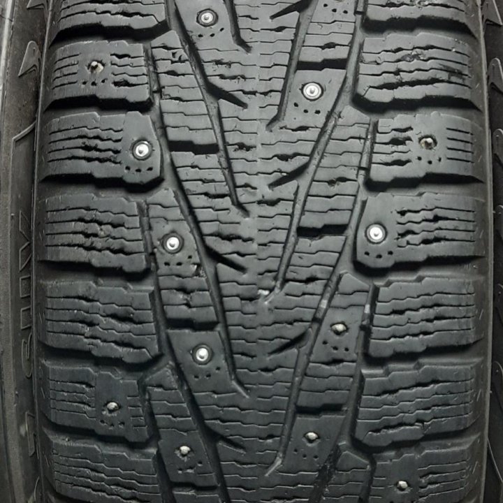 225/65R17 106T XL Nokian Hakkapeliitta 7Suv