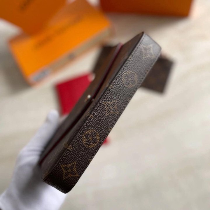 Сумки Louis Vuitton