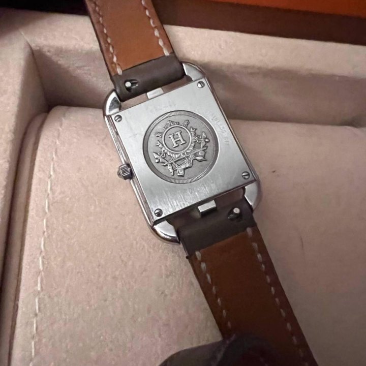 Часы Hermes Cape Code