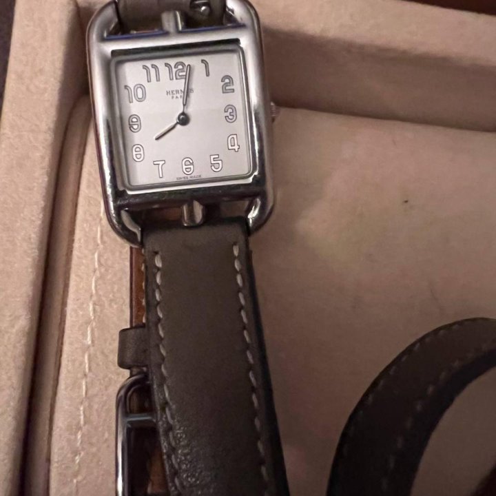 Часы Hermes Cape Code