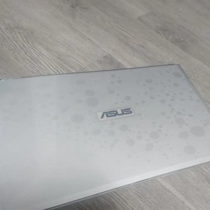 Ноутбук ASUS