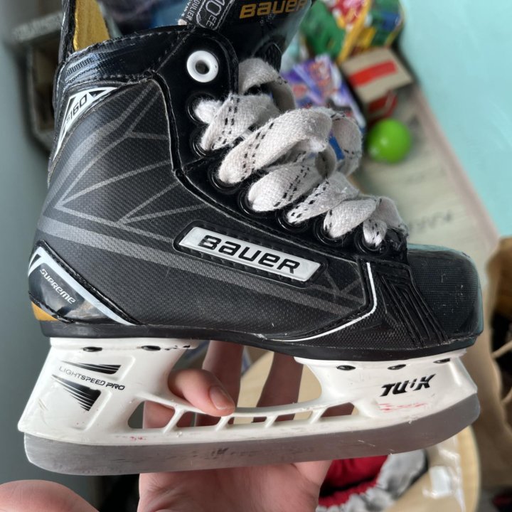 Коньки хоккейные Bauer Supreme S160 28