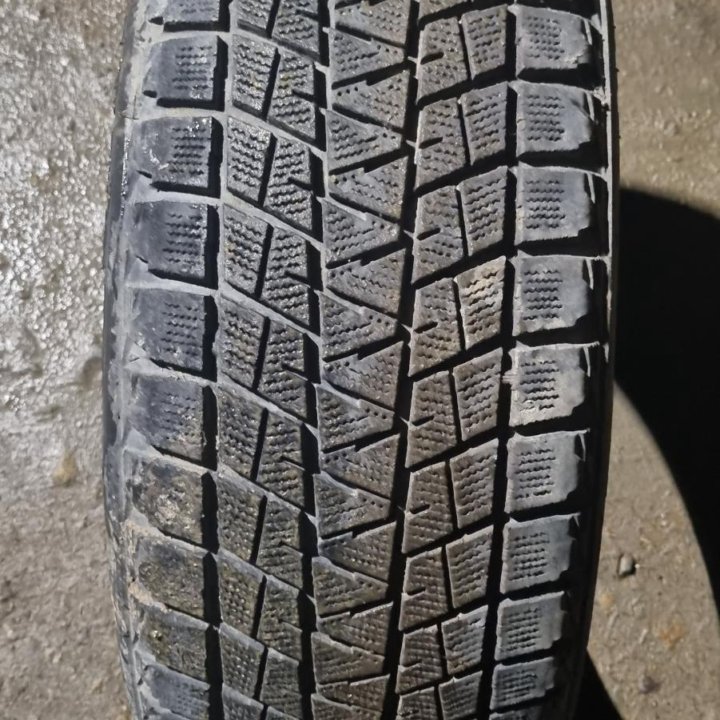 Шина 235/55R18