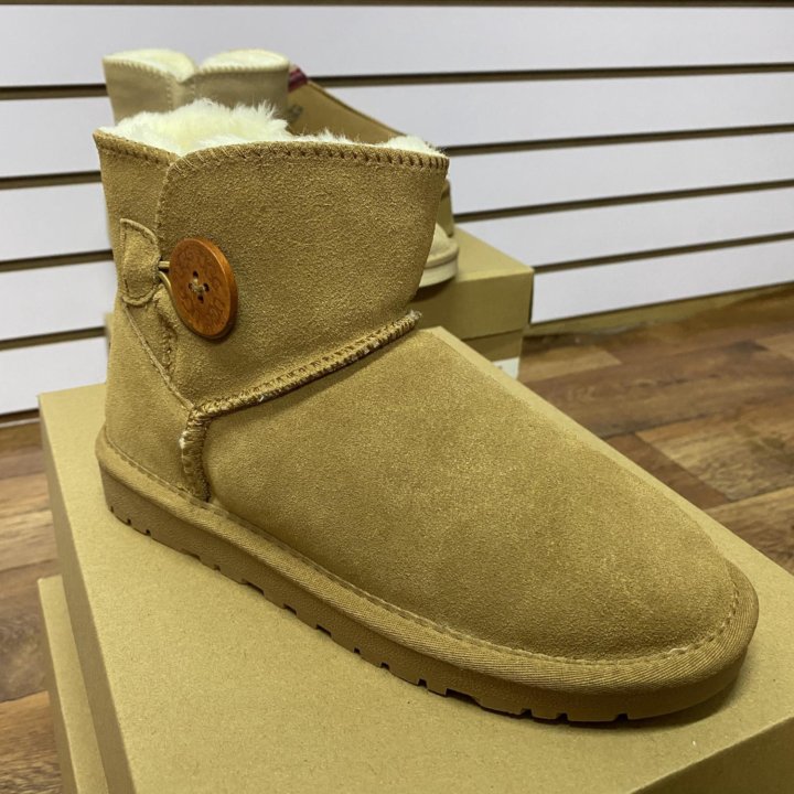 UGG новые