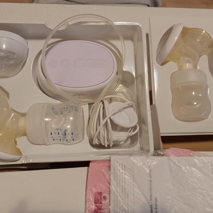 Два молокоотсоса Philips Avent