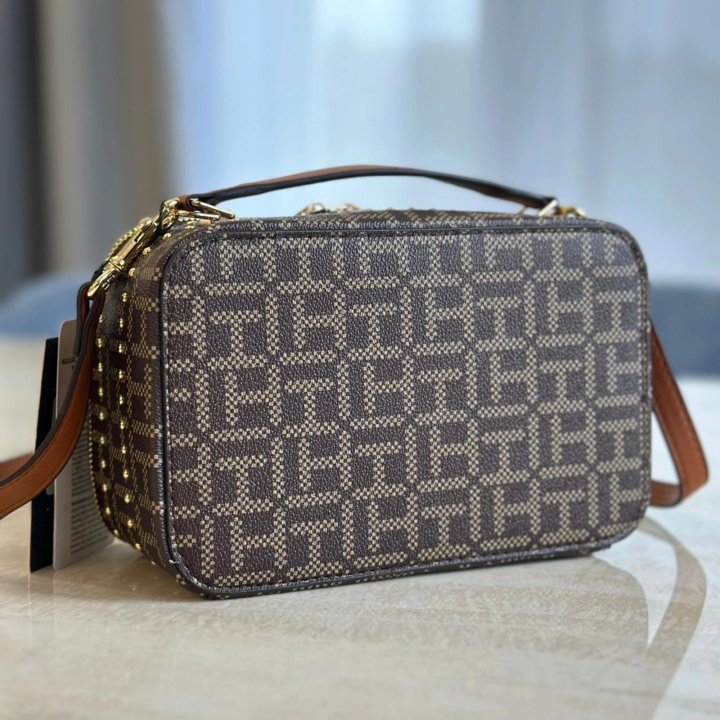 Сумки Tommy Hilfiger