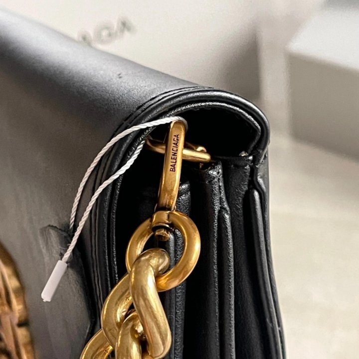 Сумки BALENCIAGA 