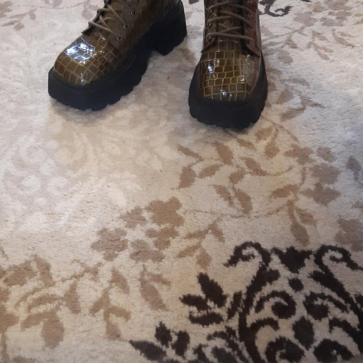 Ботинки на платформе