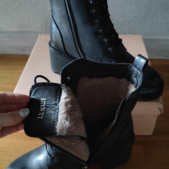 Женские ботинки