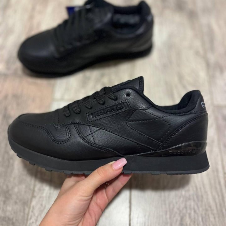 Кроссовки зимние reebok classic