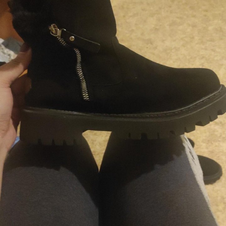 Зимние ботинки