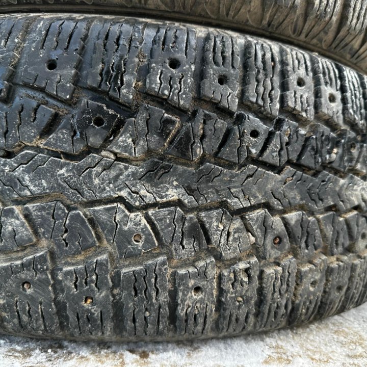 225/60/17 зима Maxxis MA-SUW Presa Spike SUV