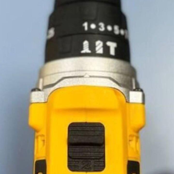 Новый безщеточный шуруповерт DeWalt 24 Вт