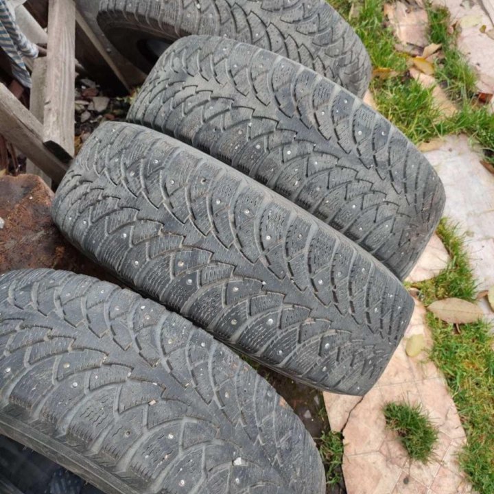 Шины зимние шипованные Nokian Tyres Nordman 4