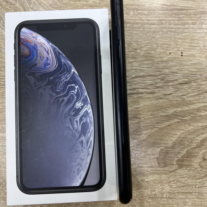 iPhone XR