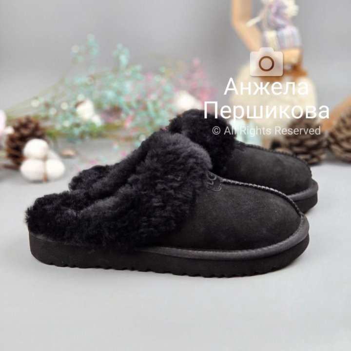 Ugg Slippers Scufette Black