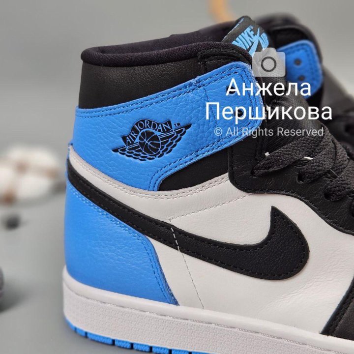 Air Jordan 1 Retro High OG UNC Toe