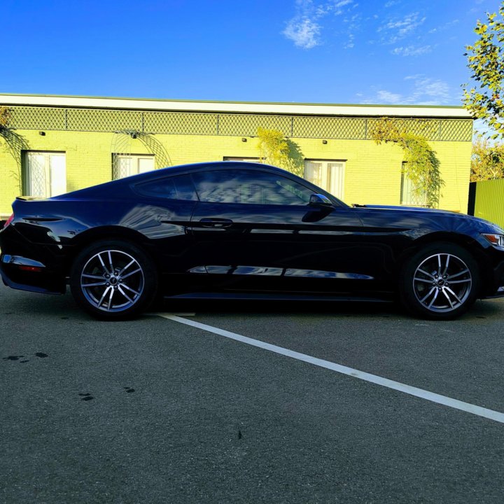 Ford Mustang, 2017