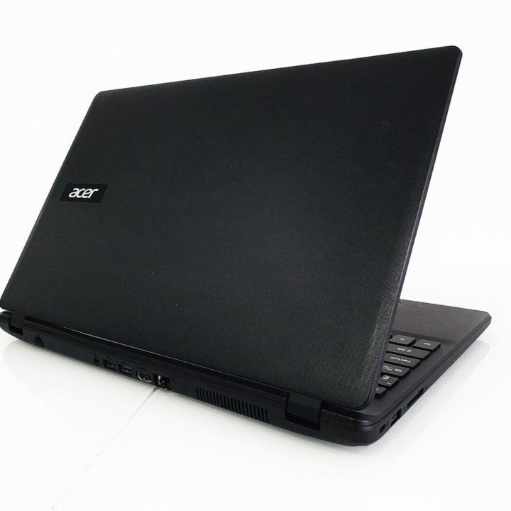 Свежий ноутбук Acer Aspire (Intel 3556 / DDR 4Gb)