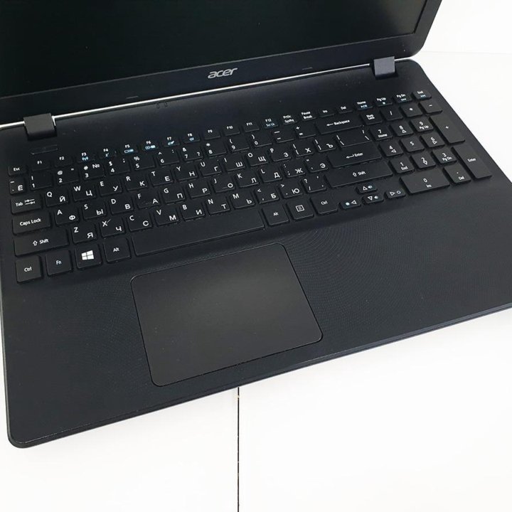 Свежий ноутбук Acer Aspire (Intel 3556 / DDR 4Gb)