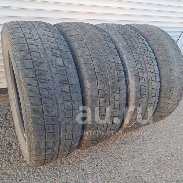 215/60/17 Bridgestone Blizzak Revo2