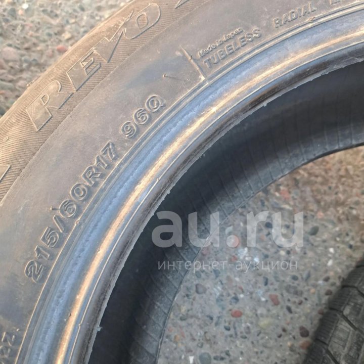 215/60/17 Bridgestone Blizzak Revo2