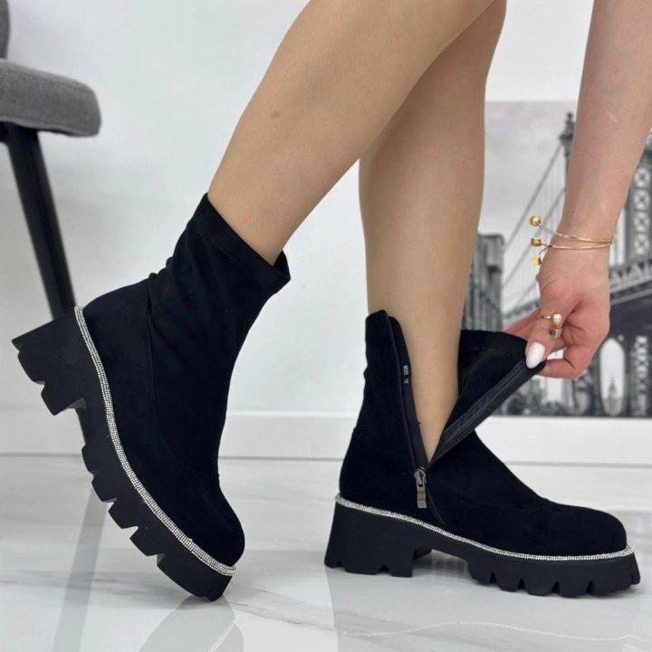 Зимние ботинки Челси